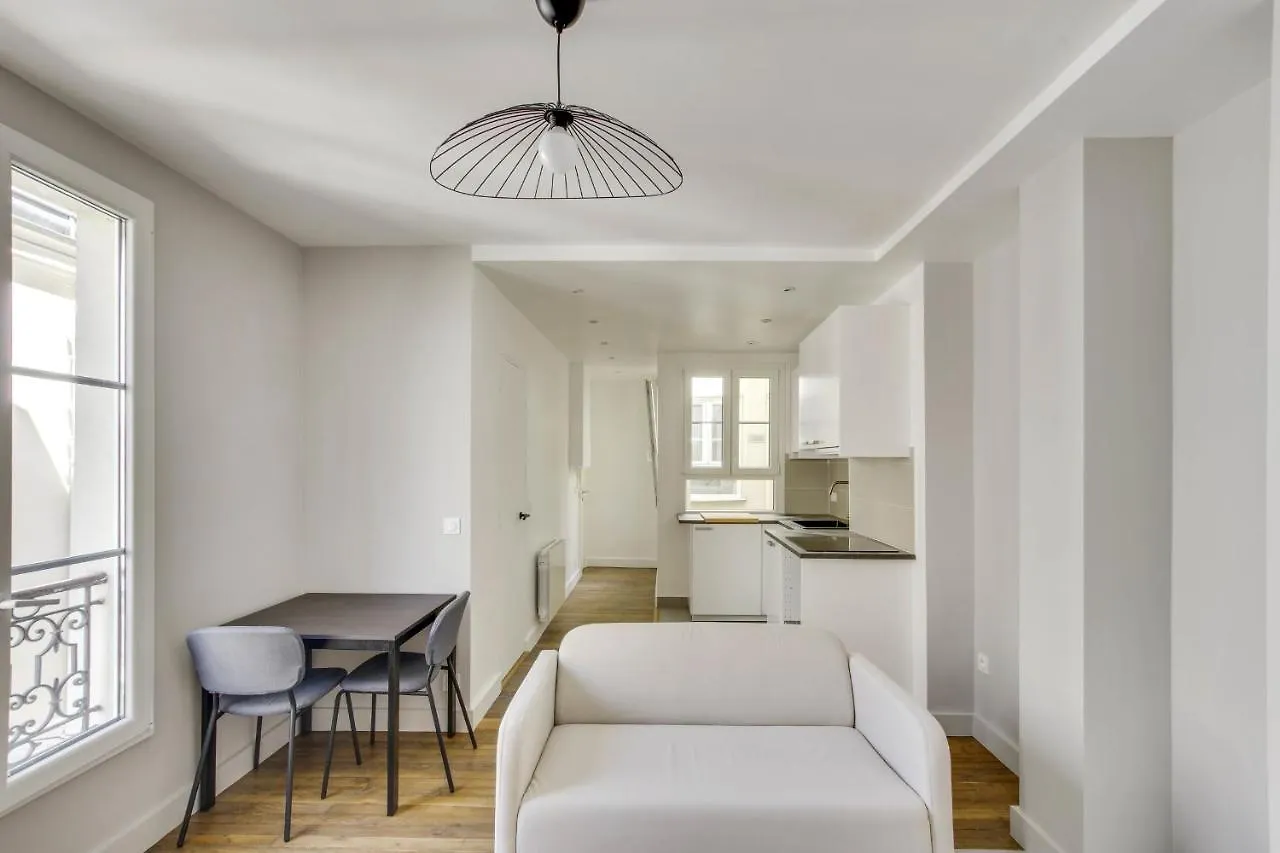 Cozy Nest Near The Sacre-Coeur Of Montmartre Apartment Paris