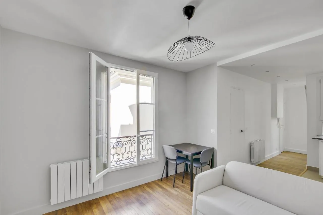 Cozy Nest Near The Sacre-Coeur Of Montmartre Apartment Paris